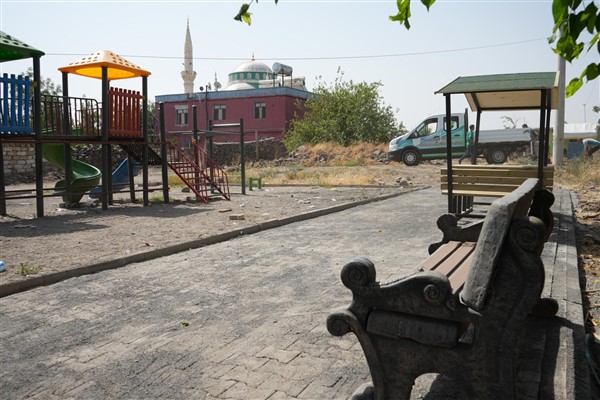 Kayapınar Belediyesi'nden Pirinçlik Mahallesi’ne park hizmeti