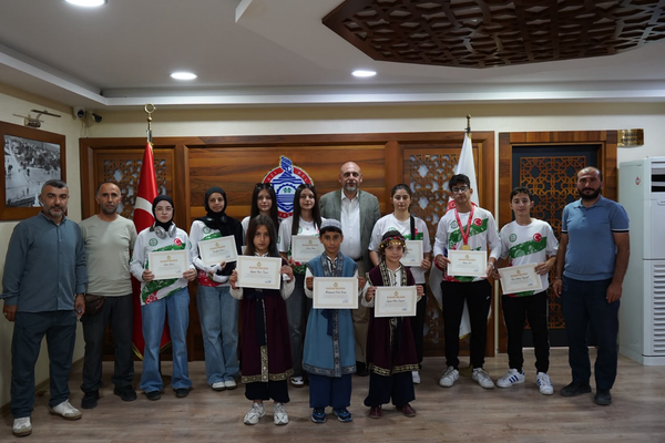 Orhangazi'nin şampiyon okçuları başarı belgesi aldı