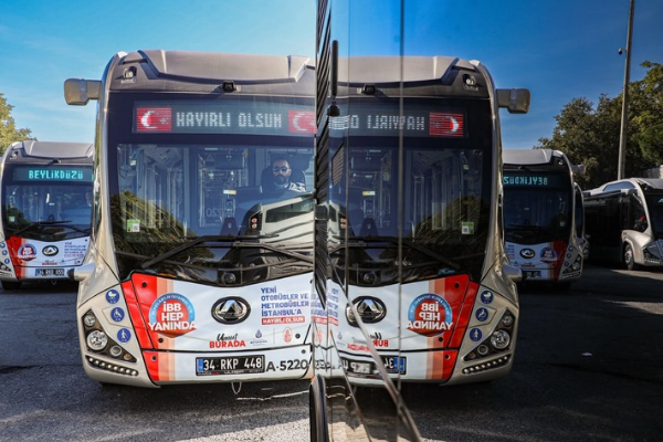 İstanbul’un yeni metrobüsleri hizmete başladı