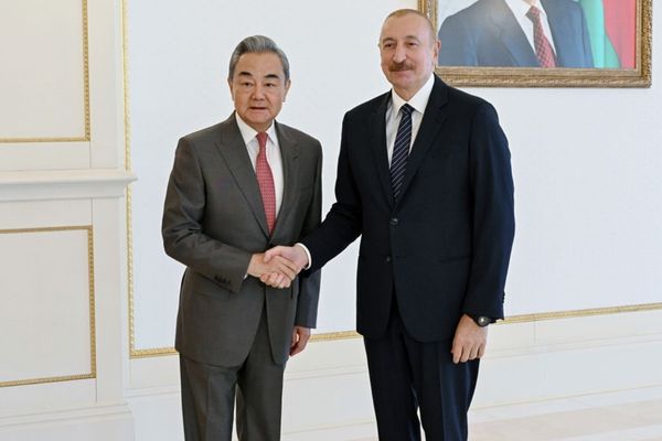 Çin ve Azerbaycan'dan Orta Koridor'da işbirliği vurgusu<