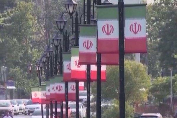 İran, Trump'ın Hürmüz Boğazı açıklamasını reddetti<