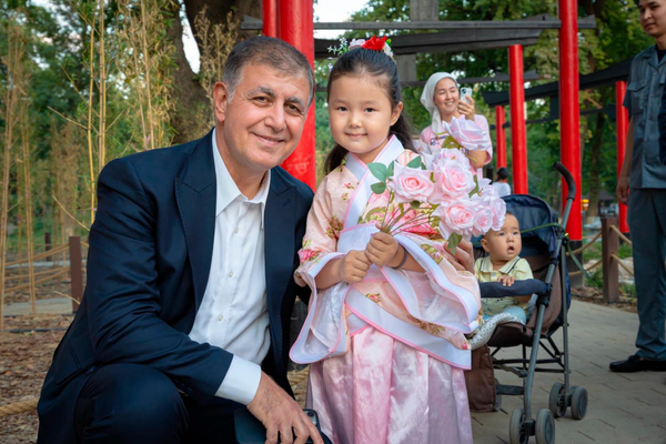 İzmir heyeti Kazakistan'da iş birliği temaslarında bulundu