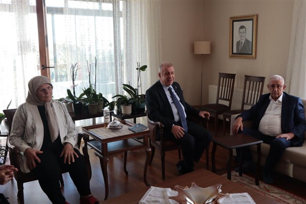 Özdağ’dan İmamoğlu’nun ailesine ziyaret