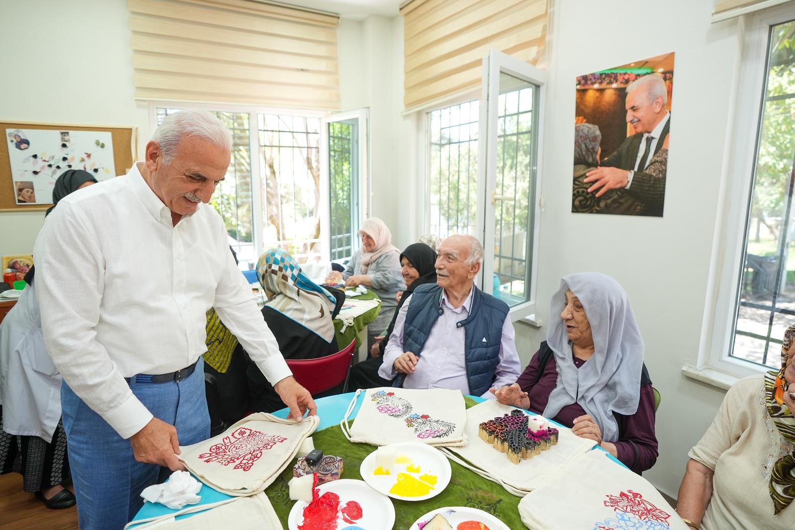 Ümraniye Belediyesi'nden “Aktif Yaş Al” projesi 