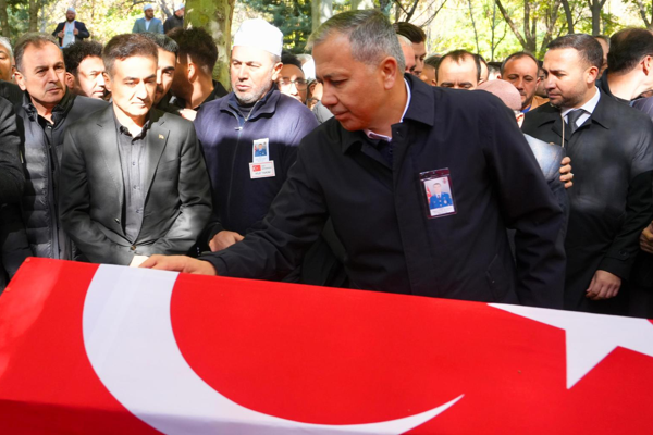 Bakan Yerlikaya: Aziz hatıraları asla unutulmayacak