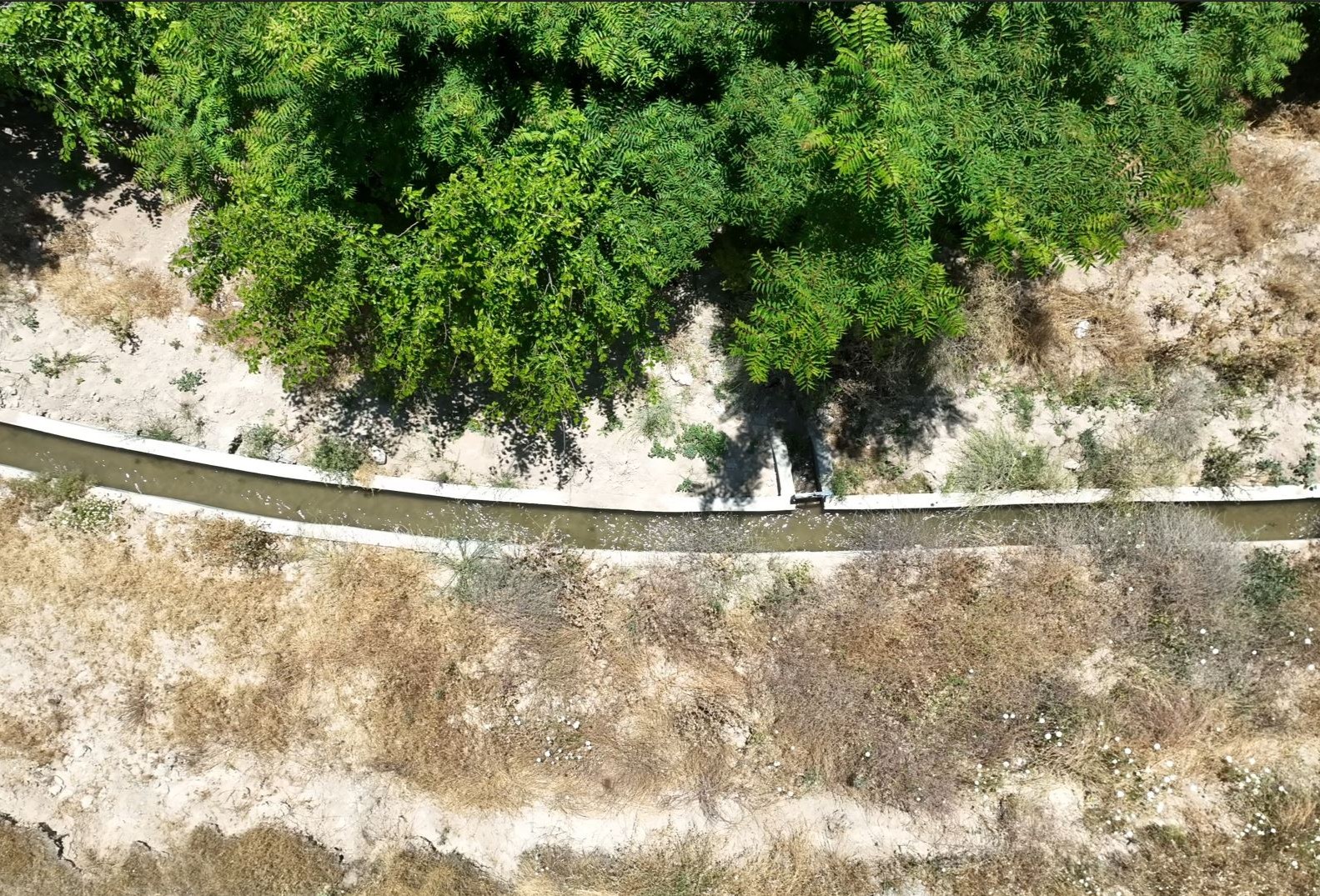 Malatya Büyükşehir Belediyesinden Akçadağ Şeyhler Mahallesine açık sulama kanalı<