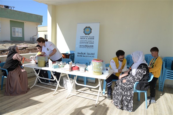 Diyarbakır’da vatandaşlara hepatit testi hizmeti <