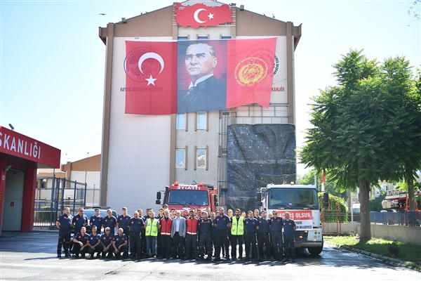 Kayseri Büyükşehir Belediyesi İtfaiye Daire Başkanlığı ekipleri, Manisa ve İzmir'den döndü<