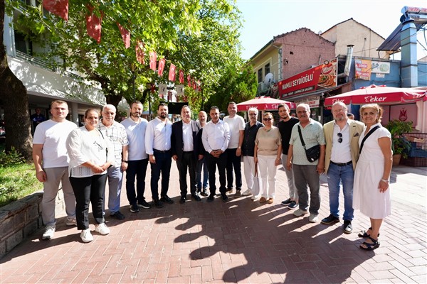 Başkan Dutlulu, pazar ve çarşı esnafıyla buluştu<