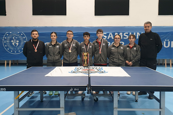  Yalova Belediyespor Masa Tenisi Takımı Türkiye 4.’sü oldu