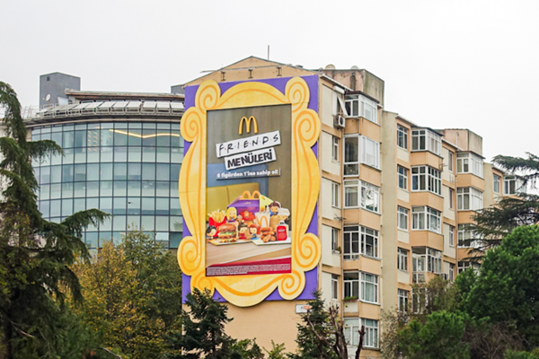 McDonald’s Türkiye’den Friends hayranlarına özel menüler ve koleksiyon figürleri<
