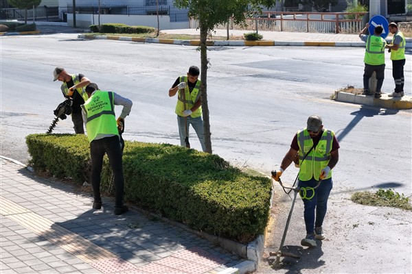 Aydın Büyükşehir, Söke'de çalışmalarını sürdürüyor