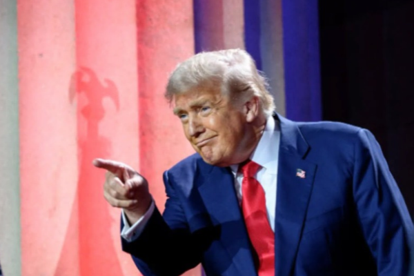 Trump, Venezuela’dan 1 milyon varil petrol geldiğini duyurdu<