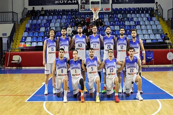 Kütahya Belediyespor Erkek Basketbol Takımı'ndan galibiyet<