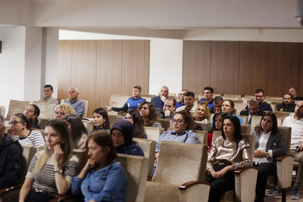 Yenimahalle Belediyesi personeline trafik güvenliği eğitimi verildi<
