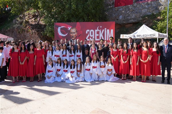 Alanya'da Cumhuriyet Bayramı kutlamaları<
