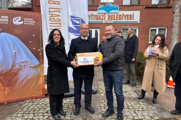 Eskişehir'de arıcılara yönelik destekler sürdürülüyor<