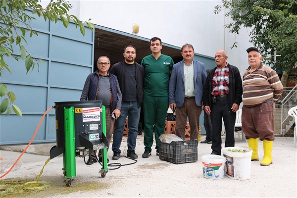 Belediyesi'nden ceviz soyma makineleri ile üreticilere destek