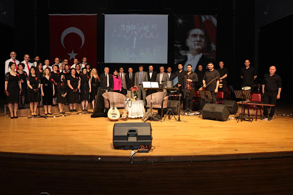 Kütahya’da Yeşilçam Şarkıları Konseri gerçekleştirildi<
