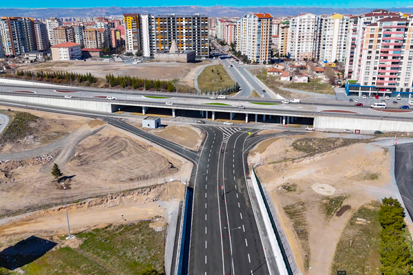 Başkan Büyükkılıç: Kartal Kavşağı alternatif yolumuzu trafiğe açtık