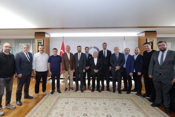 Kayseri turizm ödülleri komisyonu Büyükkılıç'ı ziyaret etti