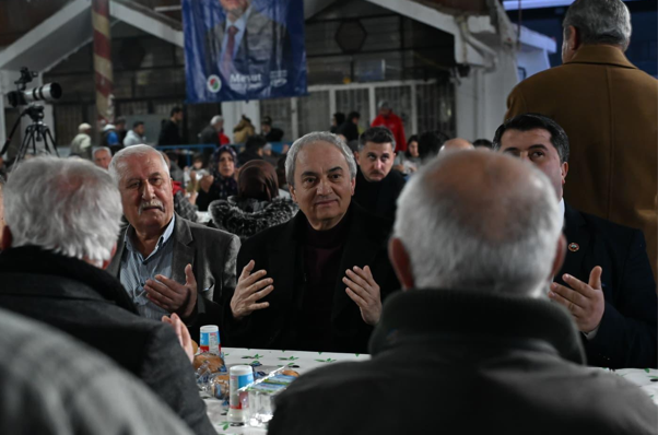 Başkan Kocagöz, iftar sofrasında vatandaşlarla buluştu<