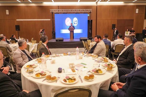 Hatay'da gençlik ve sporun geleceği masaya yatırıldı