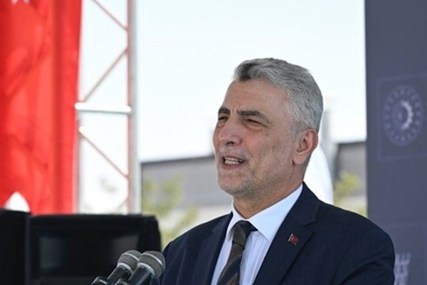 Ticaret Bakanı Bolat’tan Tokat Valiliği’ne ziyaret<