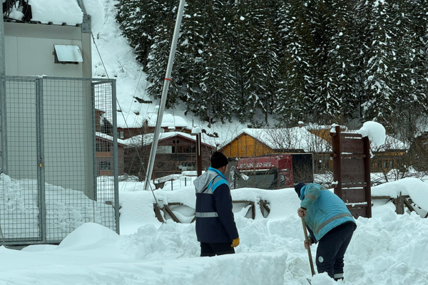 Uzungöl Kış Festivali öncesinde çalışmalar devam ediyor<