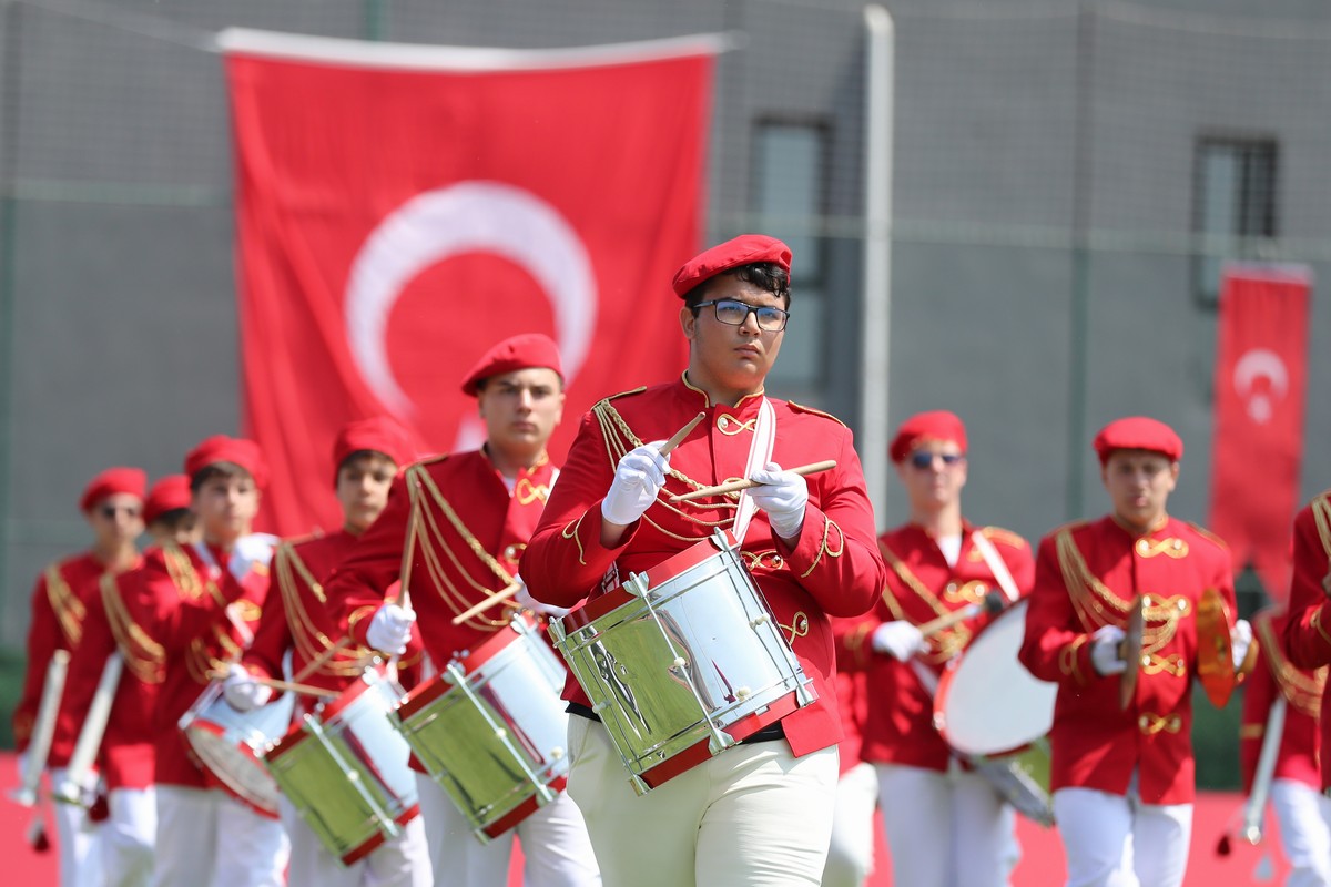 19 Mayıs Atatürk’ü Anma, Gençlik ve Spor Bayramı Aliağa’da coşkuyla kutlandı<