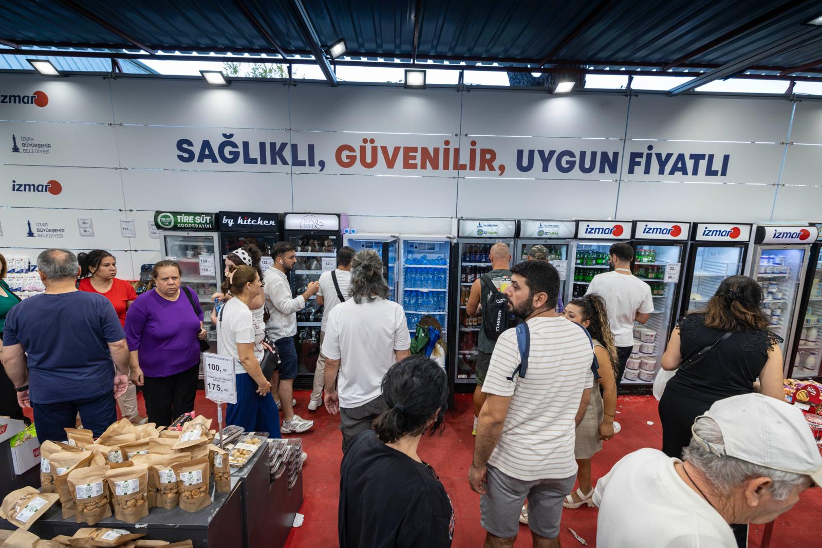 95.İzmir Enternasyonal Fuarı’nın sekizinci gününde ziyaretçi yoğunluğu yaşandı<