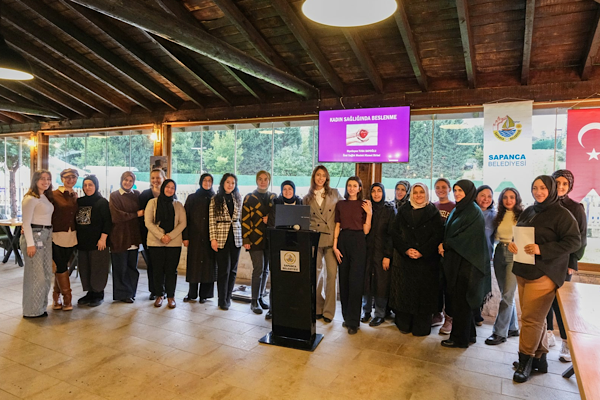 Sapanca'da beslenme söyleşisi düzenlendi<