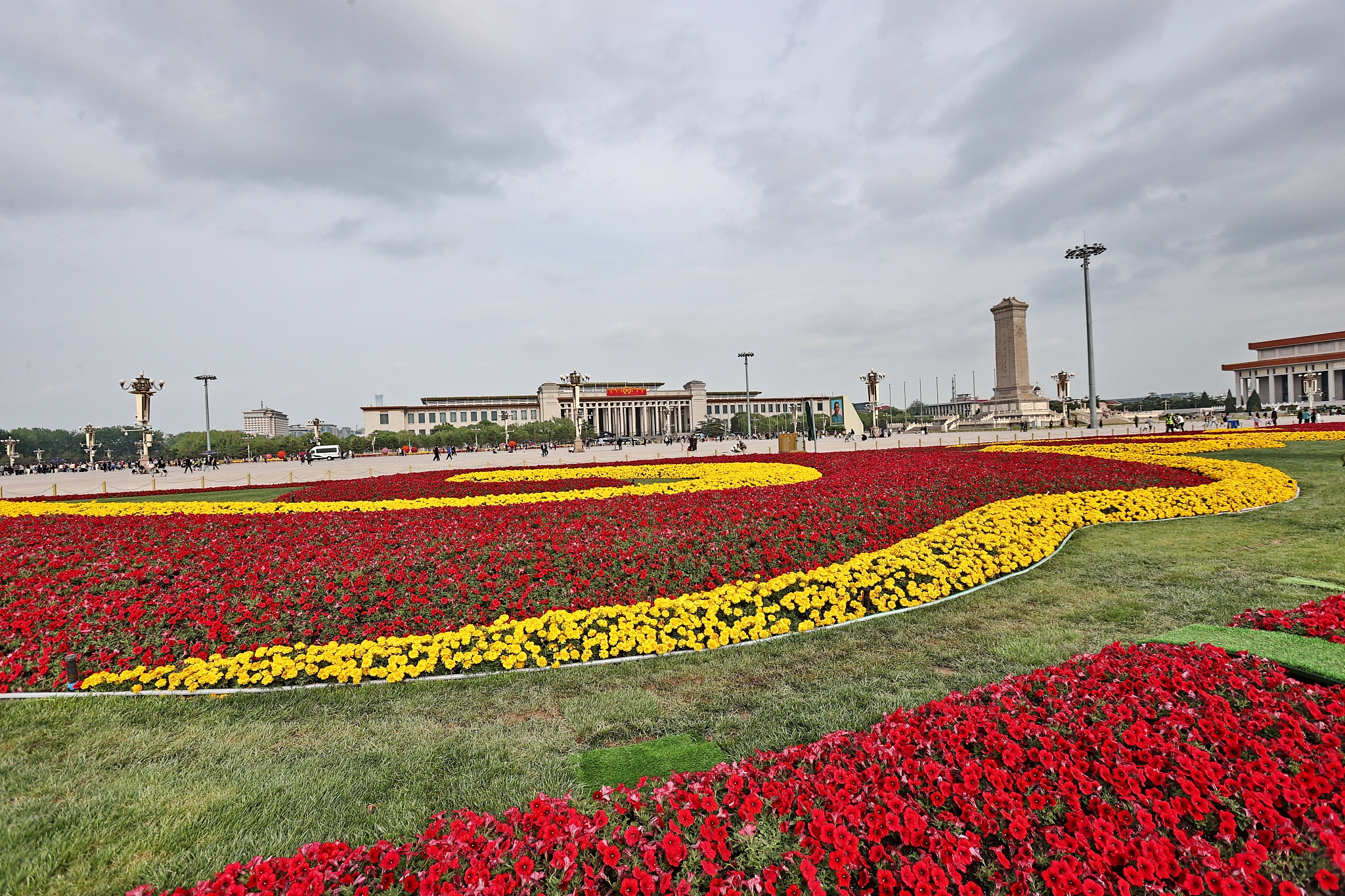 Xi Jinping'den 1 Mayıs İşçi Bayramı mesajı