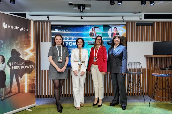 Redington Türkiye’nin “Unlock Her Power” Platformu kadın liderleri bir araya getirdi<