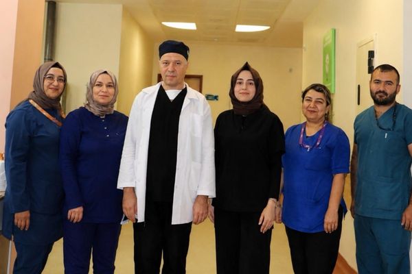 Uzmanlardan aşırı sıcaklarda göz sağlığı uyarısı<