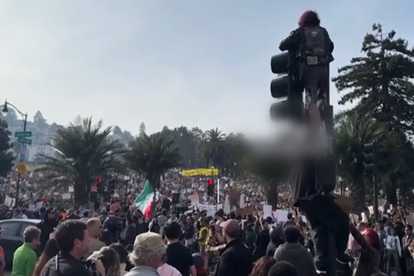 ABD'de ülke çapındaki eylem günü kapsamında ICE karşıtı protestolar düzenlendi