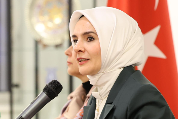 Bakan Göktaş, KKTC Çalışma ve Sosyal Güvenlik Bakanı Gardiyanoğlu ile bir araya geldi 