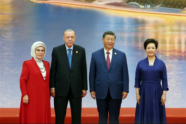 Cumhurbaşkanı Erdoğan, Tjanjin'de ŞİÖ akşam yemeğine katıldı