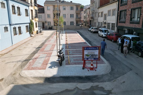 İnegöl Belediyesi’nden ücretsiz otopark ve çocuk oyun alanlarına yatırım atağı<