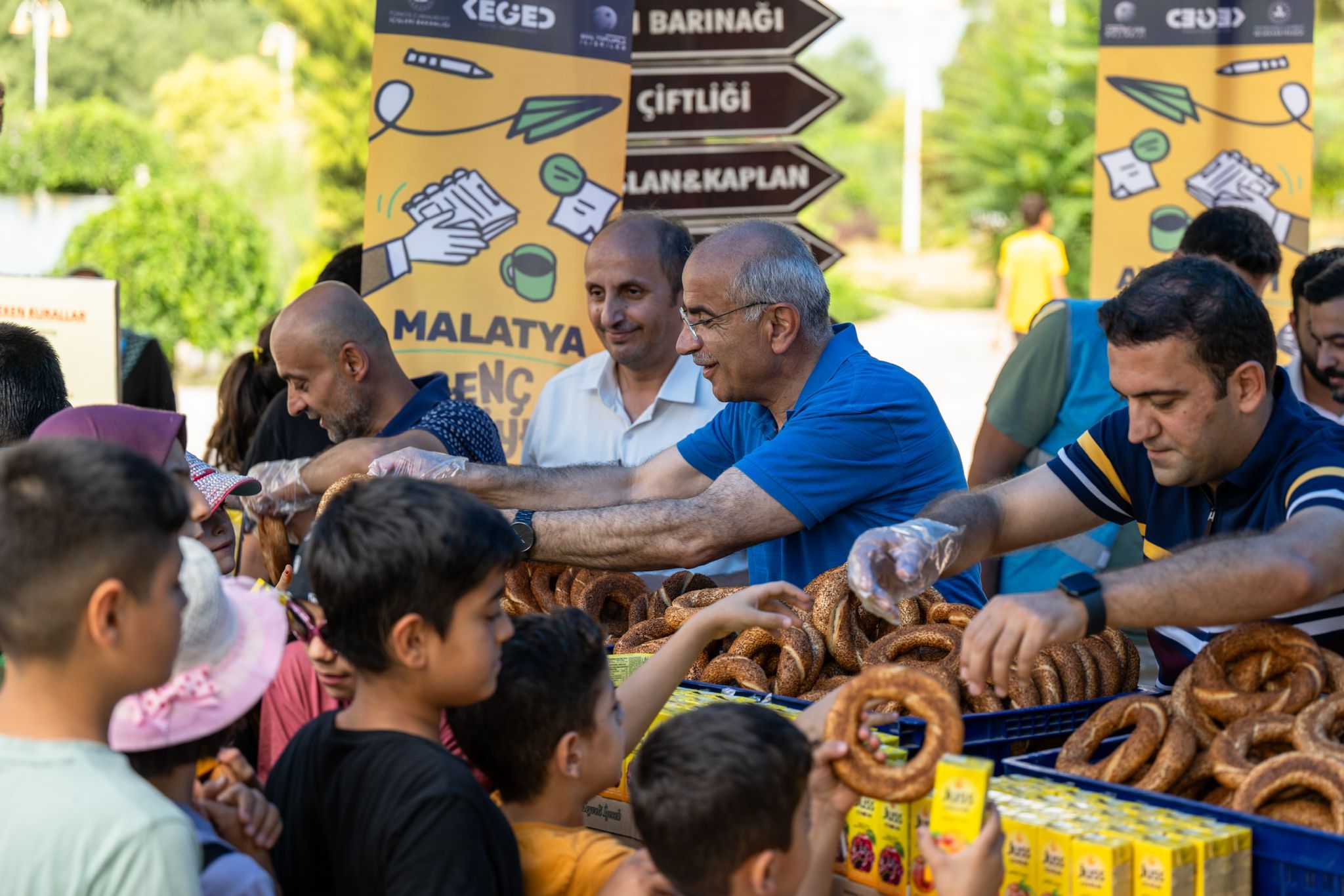 Başkan Er, Yaz Okulu öğrencileri ile doğa yürüyüşü yaptı<