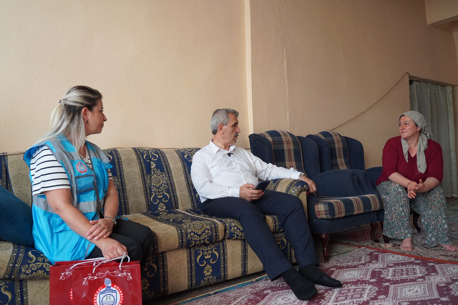 Orhangazi Belediyesi'nin 'Büyük Aile' projesi Narlıca Mahallesi'nde hayata geçirildi