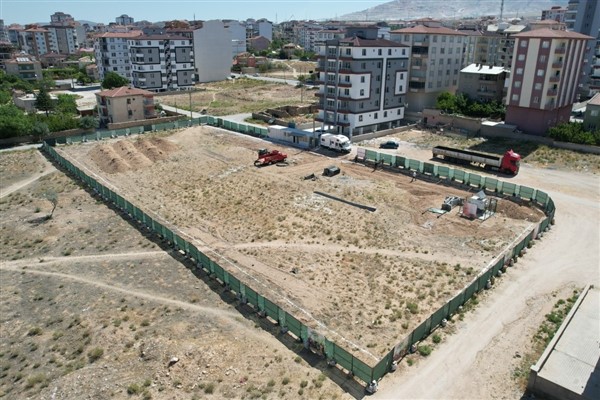 Niğde Belediyesi'nden park ve bahçe çalışması