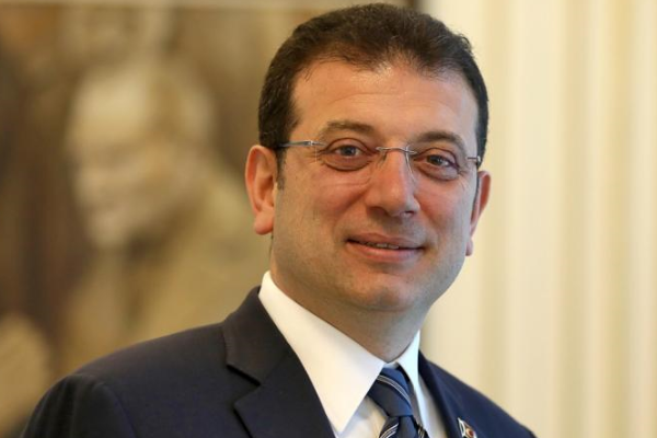 İmamoğlu: Siyasetçinin en güçlü sevgi kaynağı çocukların sevgisi<