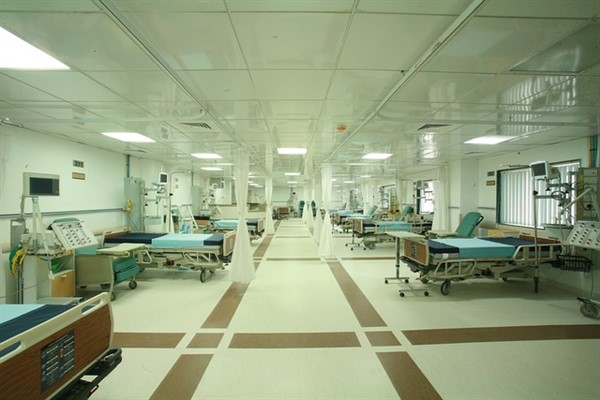 Cameron: Geçen hafta Gazze'de kurulan sahra hastanesinde, 3 bin sivil tedavi edildi