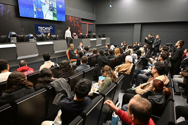 Başkan Akın, üniversite öğrenci topluluk başkanlarıyla buluştu