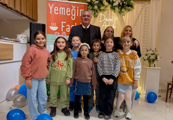 Başkan Gürel, PKU hastası çocuklar ve aileleriyle bir araya geldi