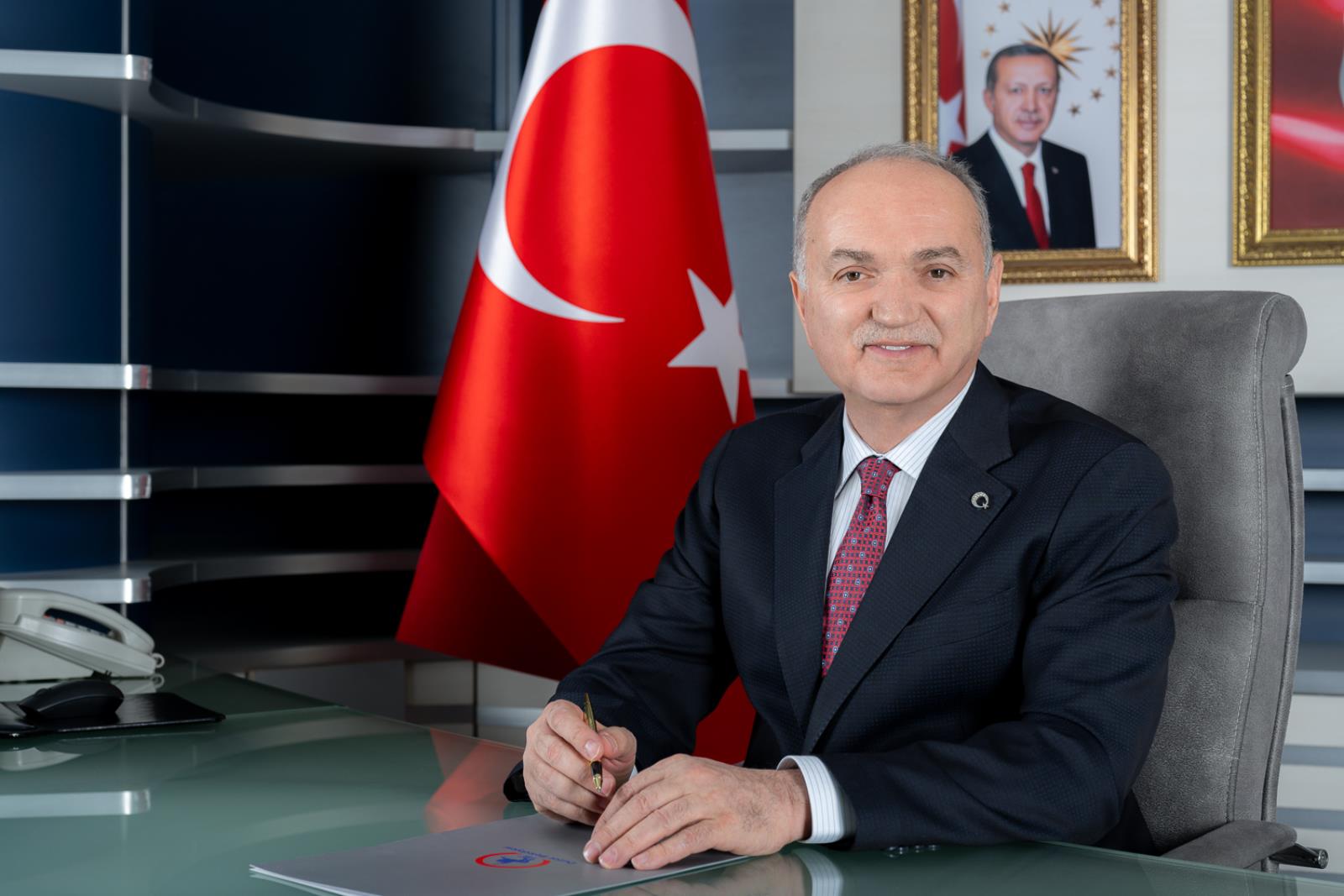 Düzce Belediye Başkanı Özlü’den İtfaiyecilik Haftası mesajı