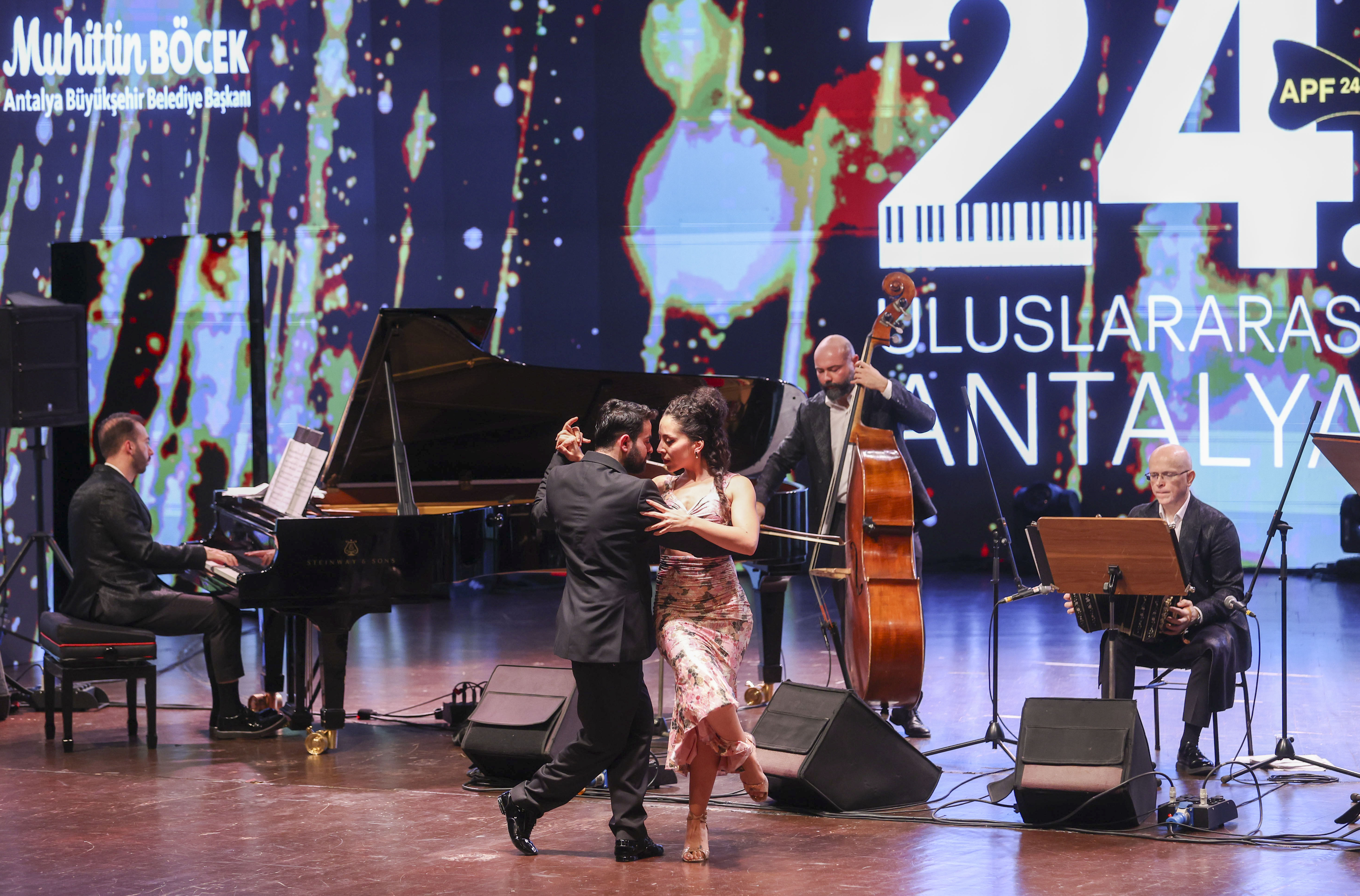 Piyano Festivali’nde tango gösterisi