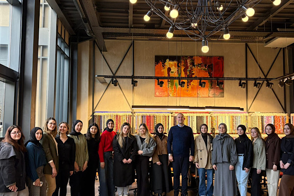 Öğrenciler, sertifika programı kapsamında İpeker Tekstil’i ziyaret etti<