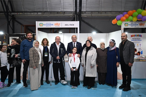 12. Malatya Kitap Fuarı Malatyalı yazarları okurlarıyla buluşturdu<